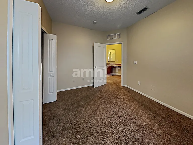 11390 Oaklawn Rd — Photo 17