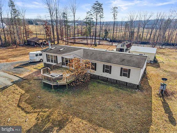 4th image of 2057 Cottontail Ln