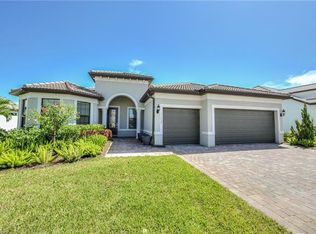 11732 Bowes Cir, Fort Myers, FL 33913