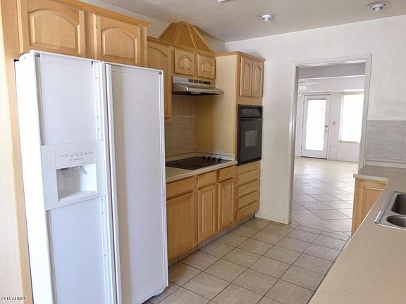 3rd image of 11131 W Kolina Ln