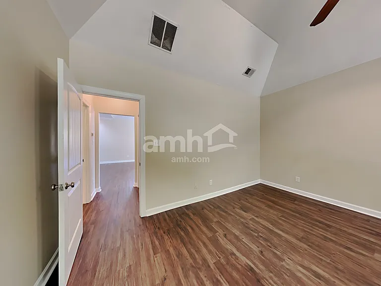 6900 Lagrange Grove Dr — Photo 8