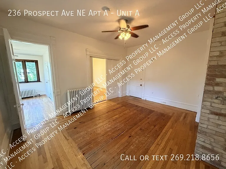 236 Prospect Ave NE #A — Photo 5
