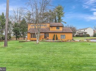 135 Tall Pines Rd, Newark, DE 19713