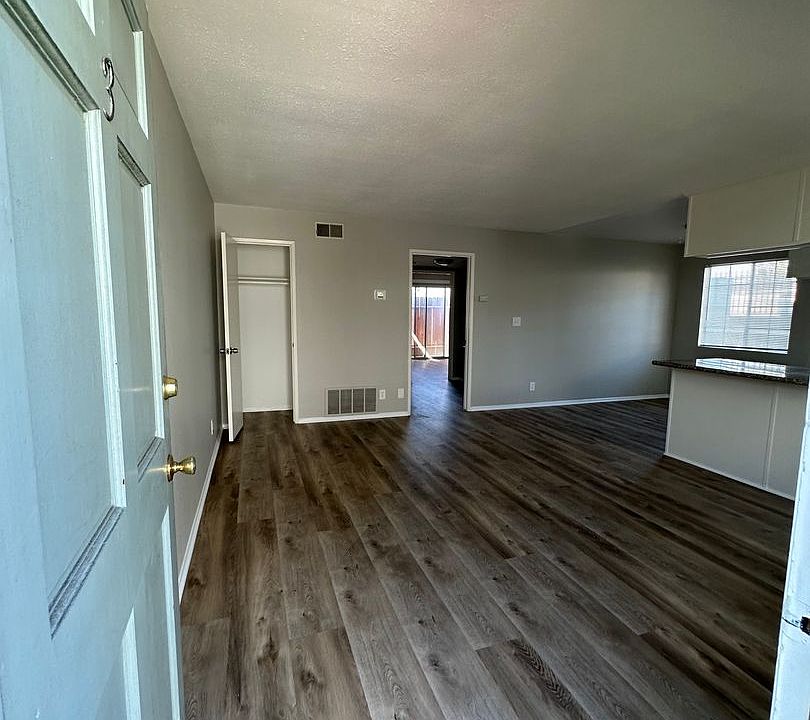 1st image of 8614 Rosecrans Ave #3
