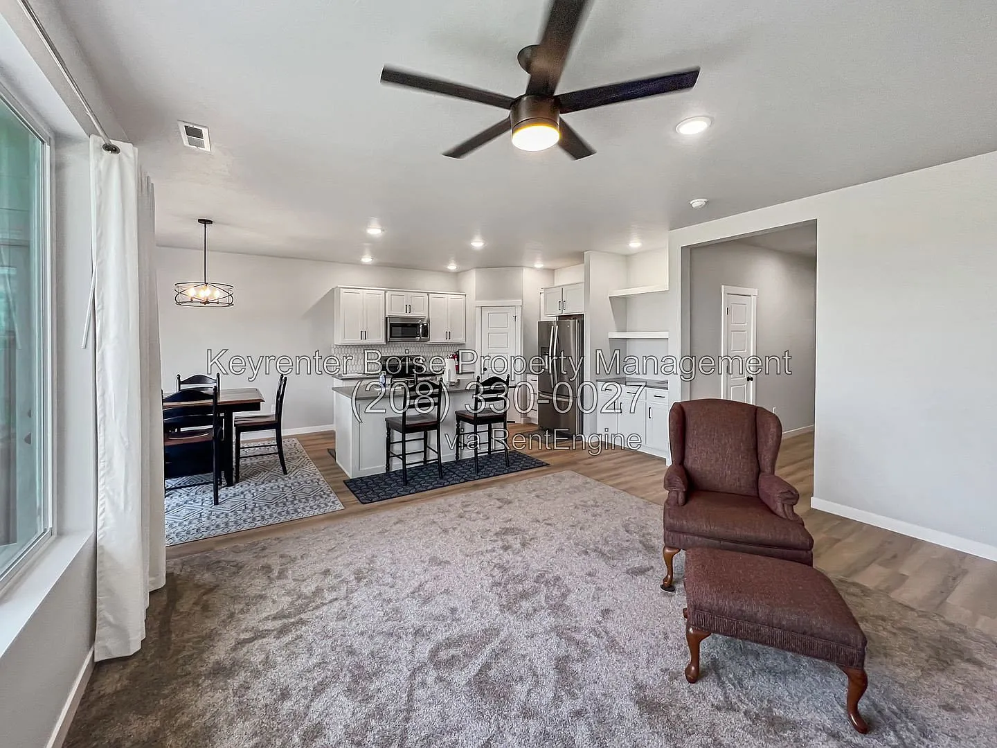 3 bed, 2.0 bath, 1848 sqft, $2,425 — Photo 2