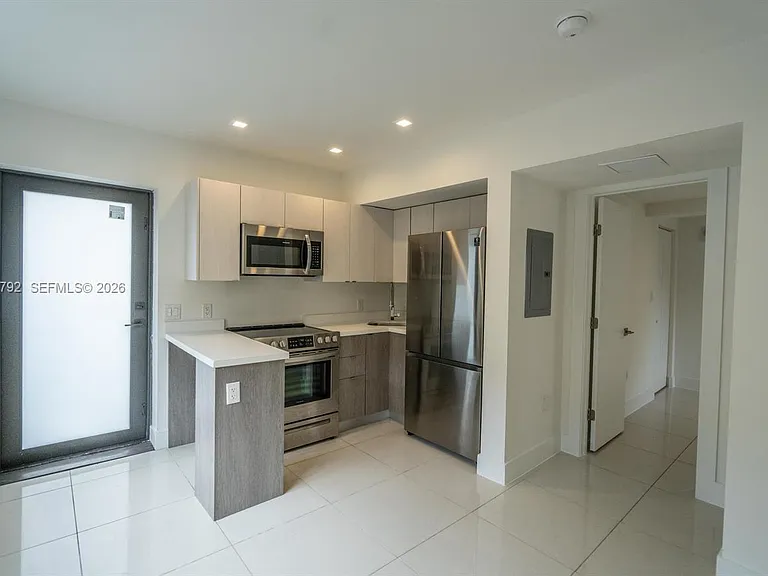 1971 Bay Dr #110 — Photo 3