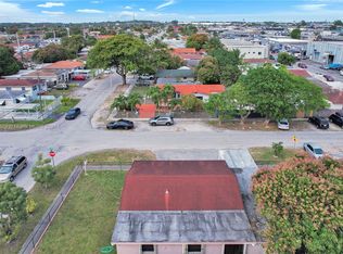 960 E 43rd St, Hialeah, FL 33013