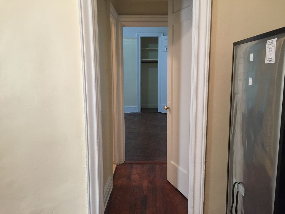2nd image of 388 Midwood St APT 2C