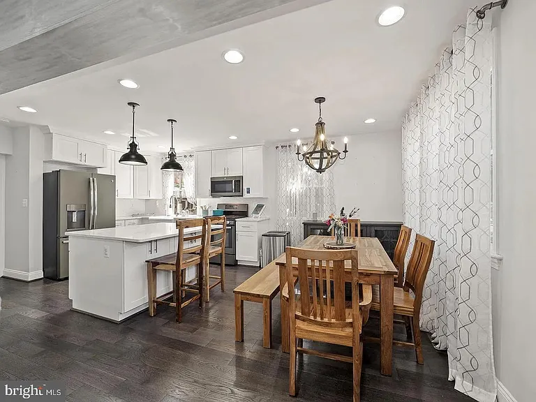 2605 Arcola Ave — Photo 11