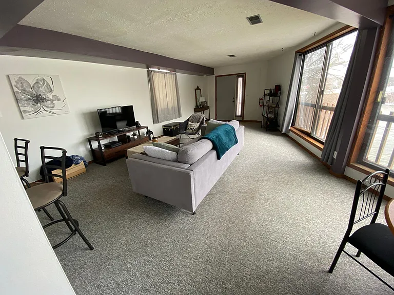 603 W Union St #D — Photo 5