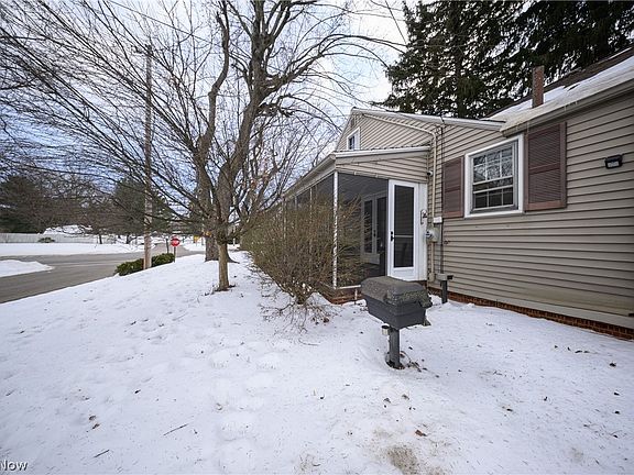 4th image of 179 Everhard Rd SW