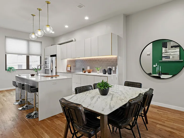 1720 Folsom St #B — Photo 11