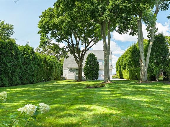 5th image of 6 White Birch Ln