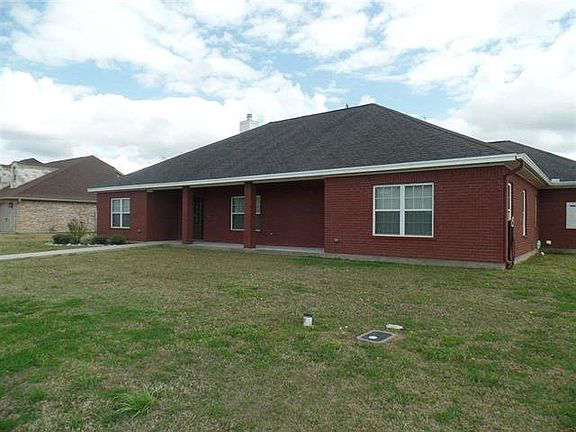 2nd image of 8195 Country Ln