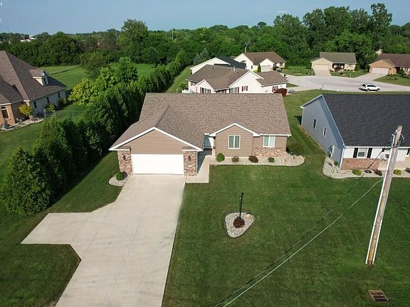 2nd image of 737 Tucker Rd
