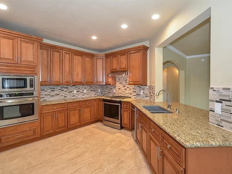 5503 Langhorne Ct — Photo 9