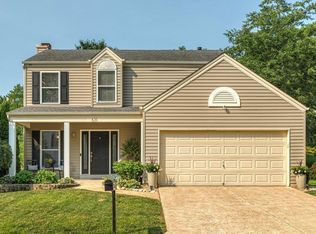 631 Cascade Lake Dr, Ballwin, MO 63021