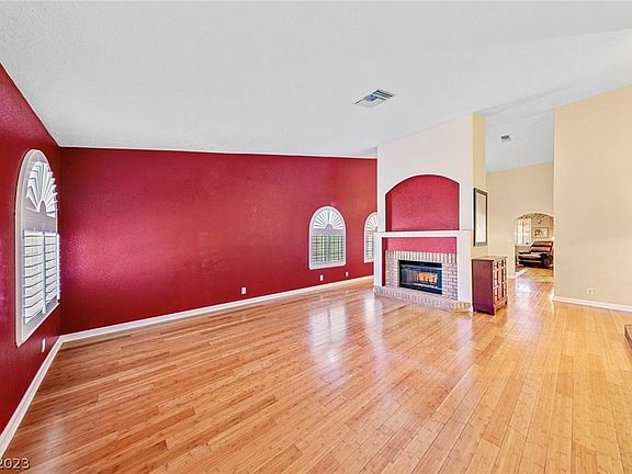 4th image of 3408 N Tenaya Way