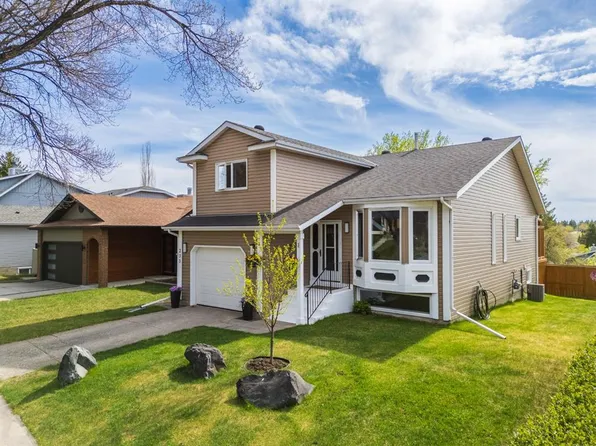 235 NE Deerview Dr SE, Calgary, AB T2J 6W7