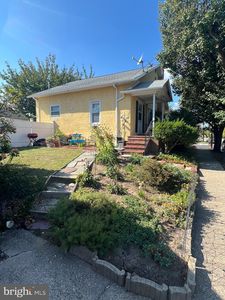347 Mohican St, Essington, PA, 19029
