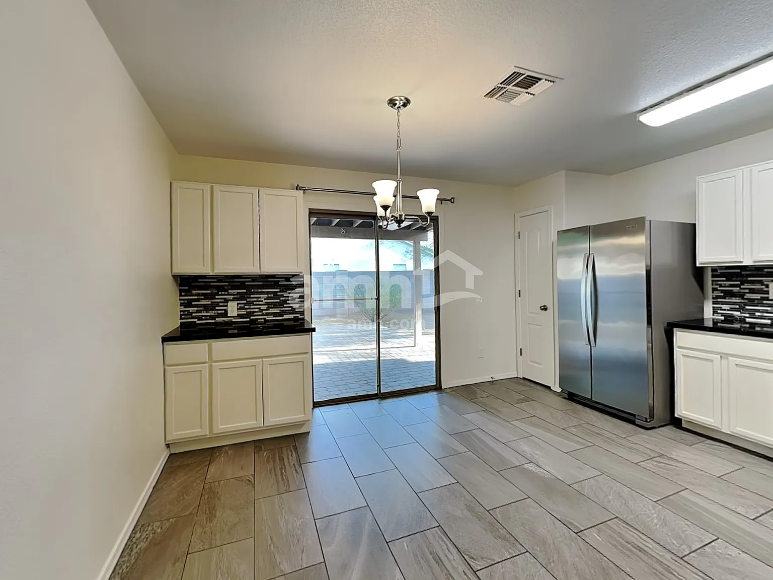 4 bed, 2.0 bath, 1524 sqft, $2,360 — Photo 4
