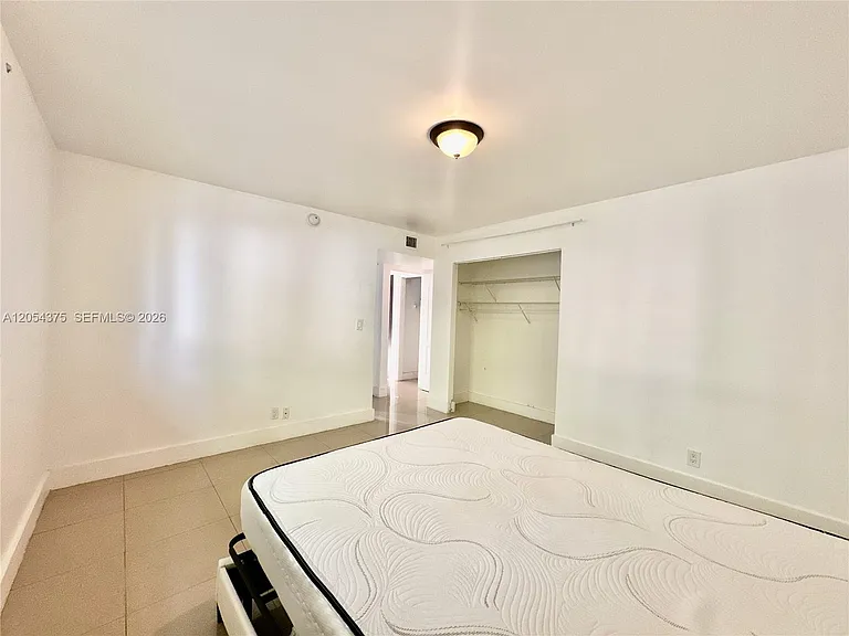1548 SW 5th Pl #1 — Photo 43