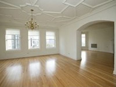 3rd image of 534 W Stratford Pl APT 2W