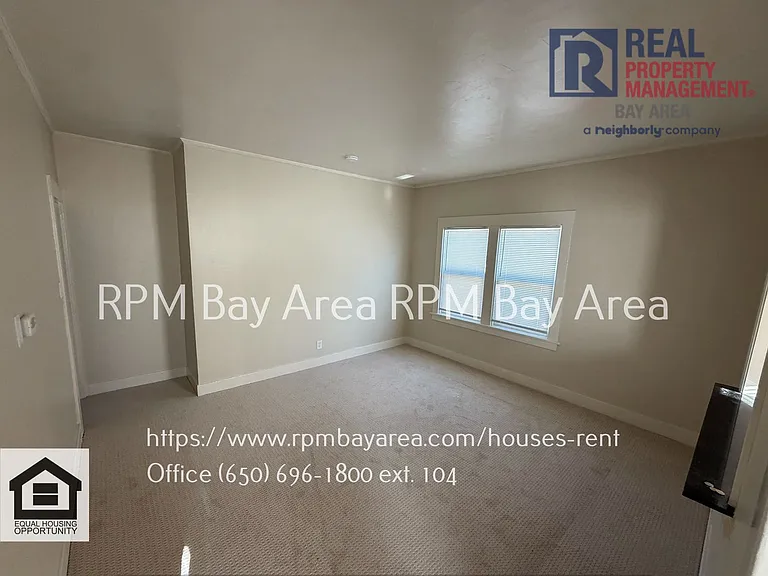 1057C Grand Ave — Photo 2