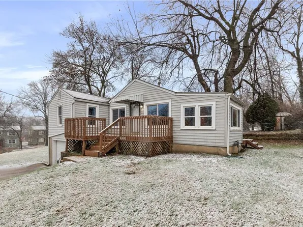 925 W Nickell Ave, Independence, MO 64050