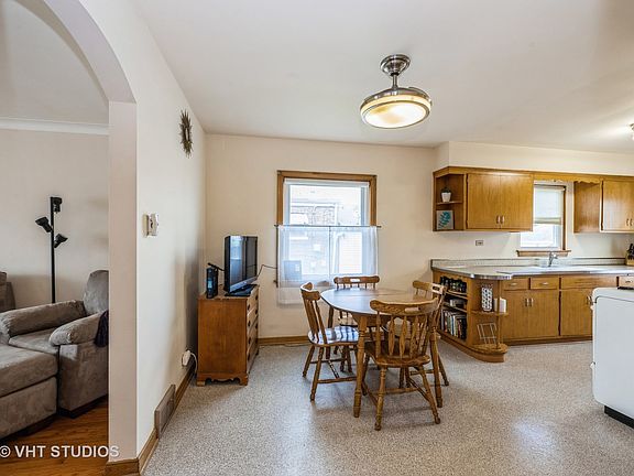 5th image of 3315 Lombard Ave