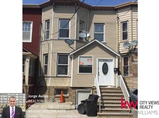 538 40th St, Union City, NJ 07087