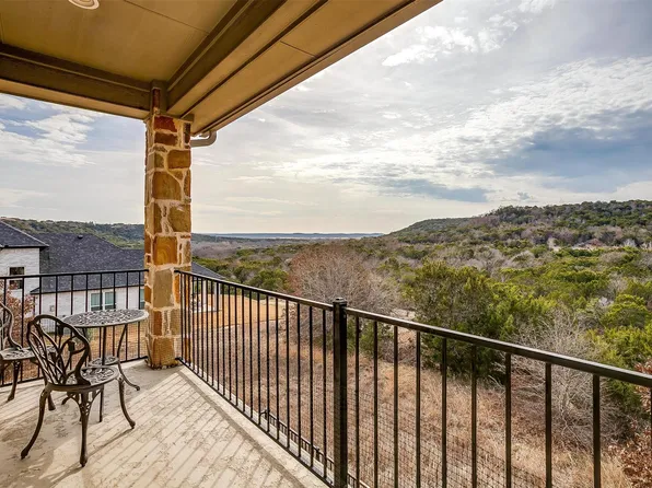 8728 Fullerton Dr, Cleburne, TX 76033