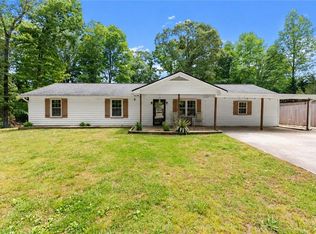 278 Oakwood Pl, Mount Airy, GA 30563