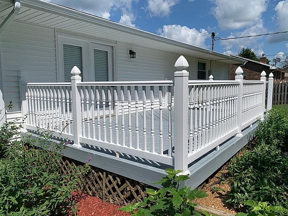 2nd image of 521 Garden Springs Dr