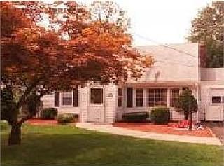 1st image of 14 Monmouth Ct