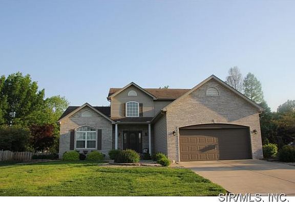 2nd image of 102 Burns Farm West Ct