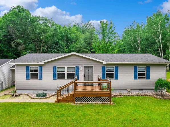 N2274 Schacht Rd, Marinette, WI 54143