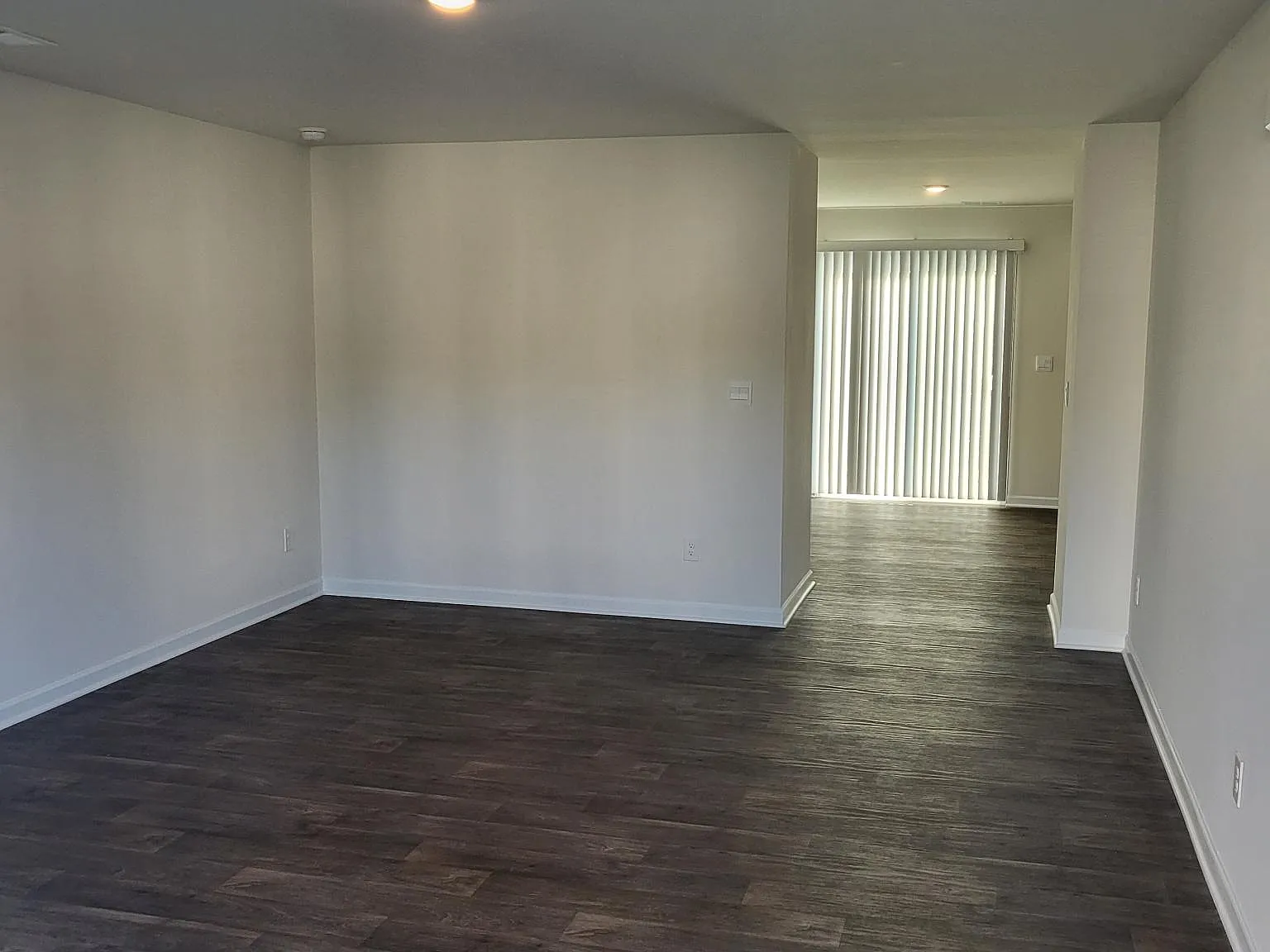 3 bed, 1704 sqft, $2,190 — Photo 4