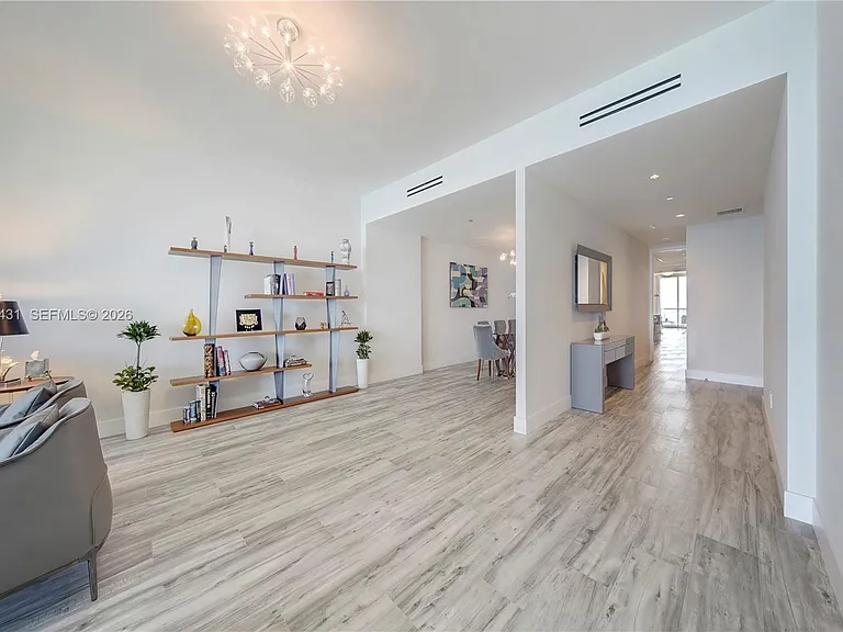 10203 Collins Ave #1502 — Photo 7