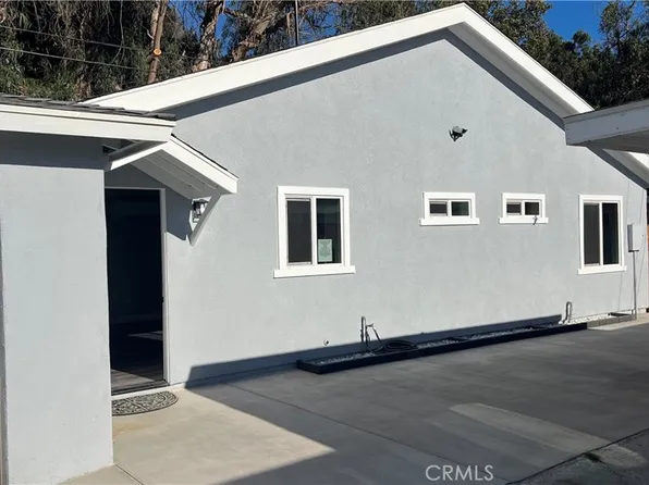 1011 N Jackson St, Santa Ana, CA 92703