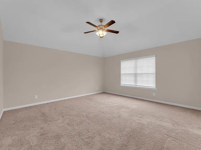 139 W West Winn Ave — Photo 27