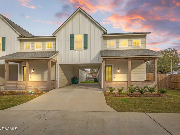 121 Mayberry Grove St, Youngsville, LA