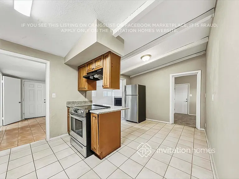 449 S Stewart — Photo 18
