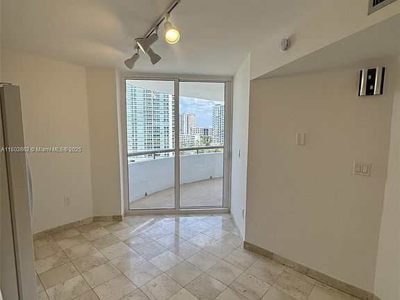 5th image of 15645 Collins Ave APT 901