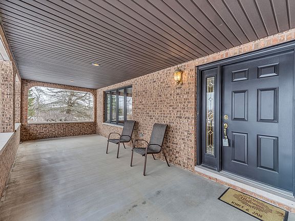 3rd image of 7201 Southwick Dr