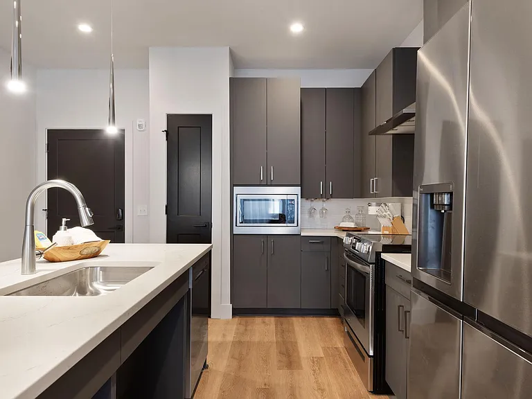 303 31st Ave N #206 — Photo 8