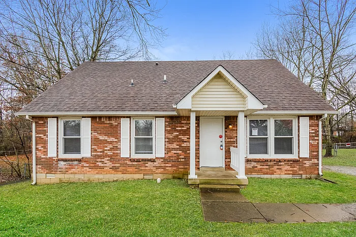 405 Lillie Belle Ln — Photo 1