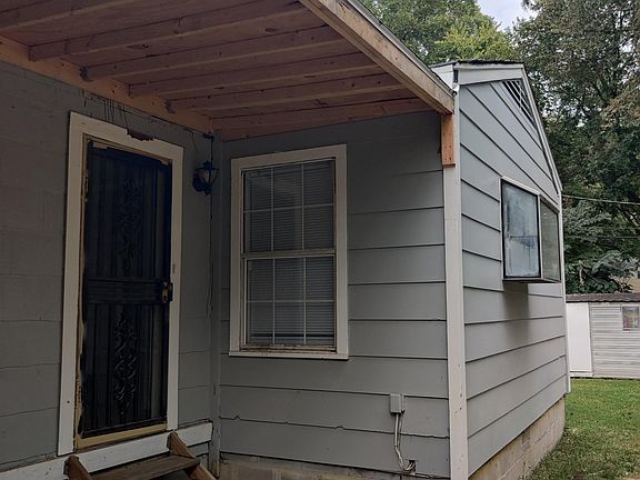 5th image of 790 Wrenwood St