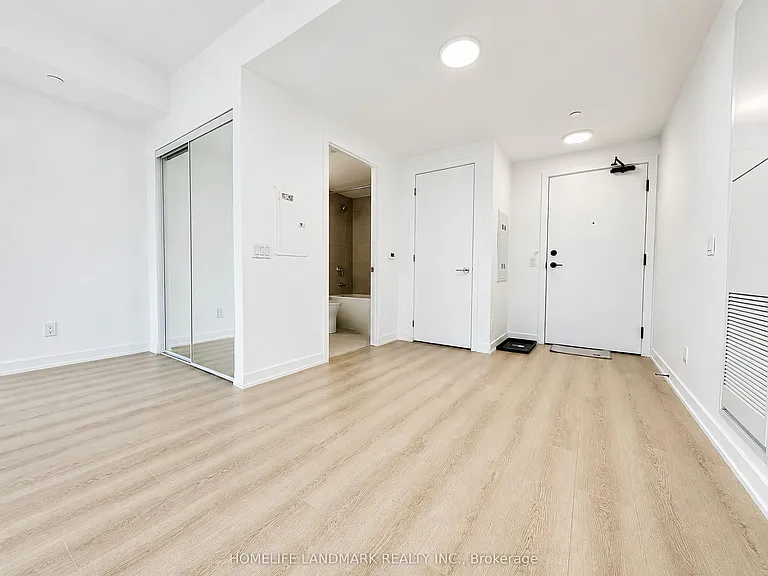 100 Queen St E #3602 — Photo 5