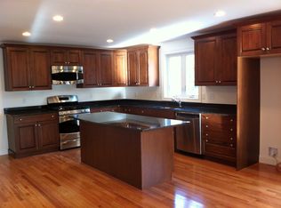 25 Naugus Ave, Marblehead, MA 01945